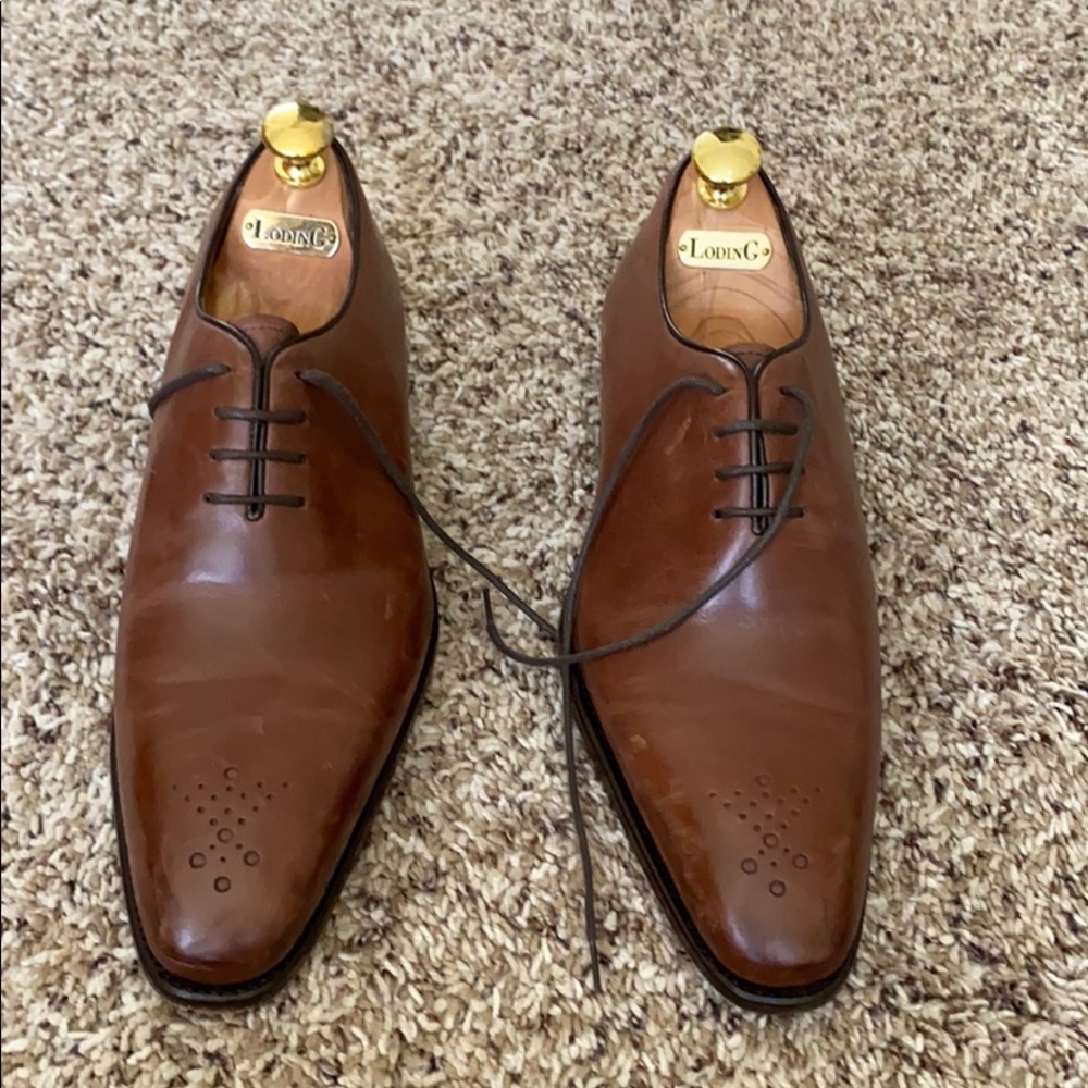 Size 6 Men’s Loding Dress Shoes w/tree shoes